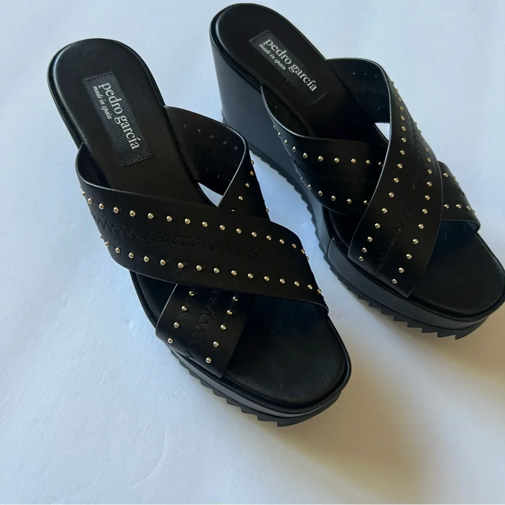 PEDRO GARCIA LEATHER CROSS STRAP PLATFORM WEDGE SANDALS BLACK SIZE 9.5 NWOT